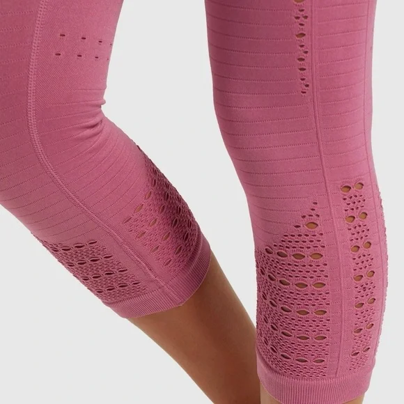 Gymshark Energy + Seamless legging in dusty pink Size Medium - Picture 4 of 9